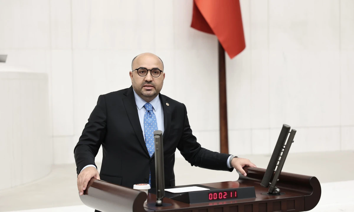 Şahin&rsquo;den Meclis&rsquo;te sağduyu &ccedil;ağrısı: &ldquo;Bu acıdan ders &ccedil;ıkarmalıyız&rdquo;