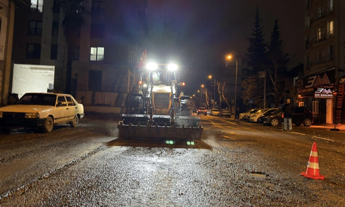 Şiddetli Yağışa Karşı Seferberlik; B&uuml;y&uuml;kşehir T&uuml;m Birimleriyle Sahada