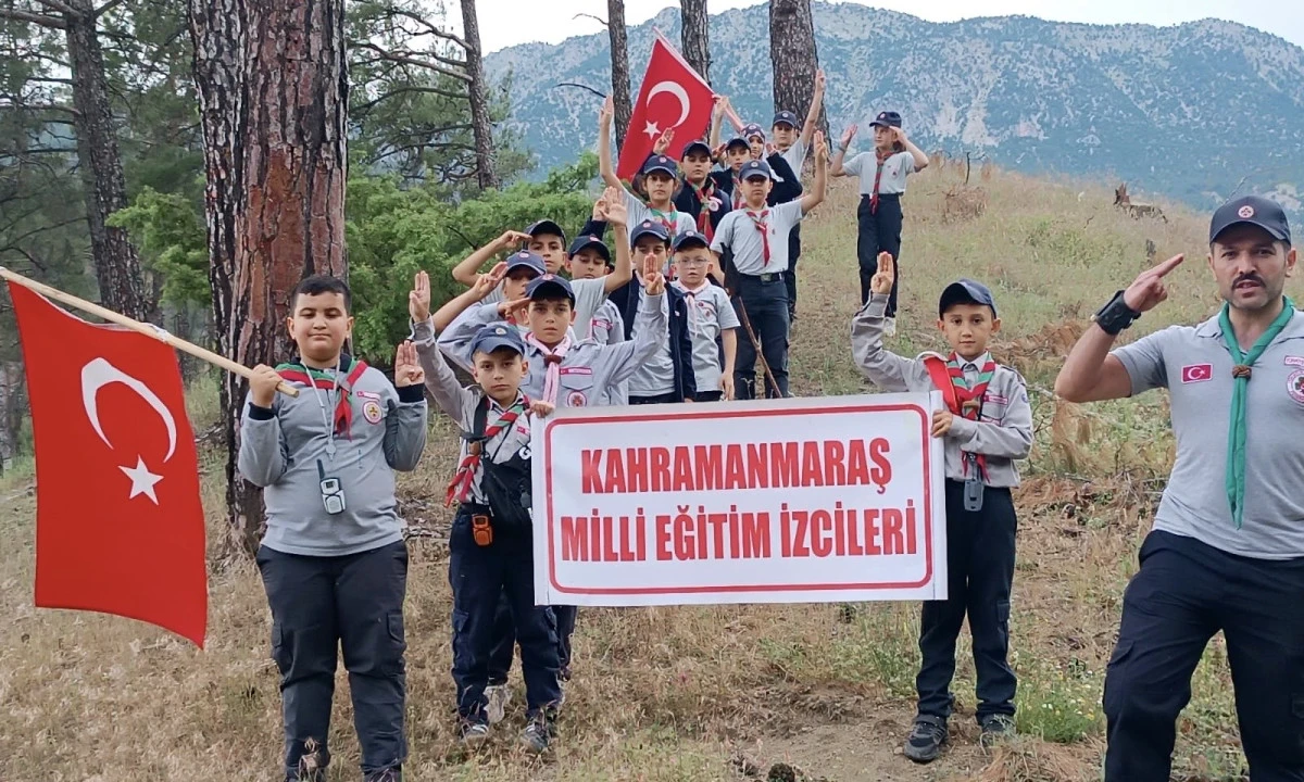 Su&ccedil;atı&rsquo;nda Yavru Kurt İzcilerden Doğa Dolu Eğitim Kampı