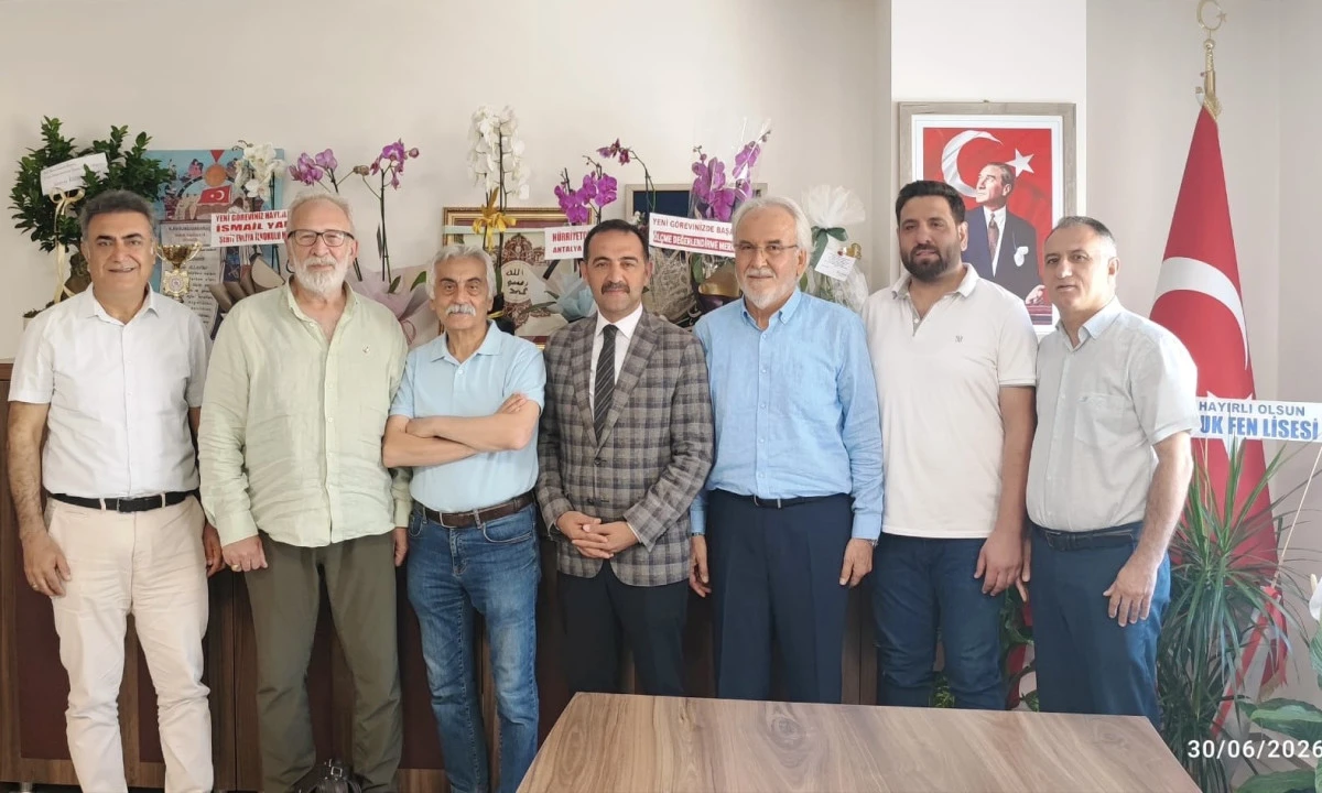 Tecr&uuml;be Aynı Masada Buluştu: Deneyimli Eğitimcilerden İl&ccedil;e Milli Eğitim M&uuml;d&uuml;r&uuml; Ahmet Akk&uuml;nc&uuml;&rsquo;ye Ziyaret