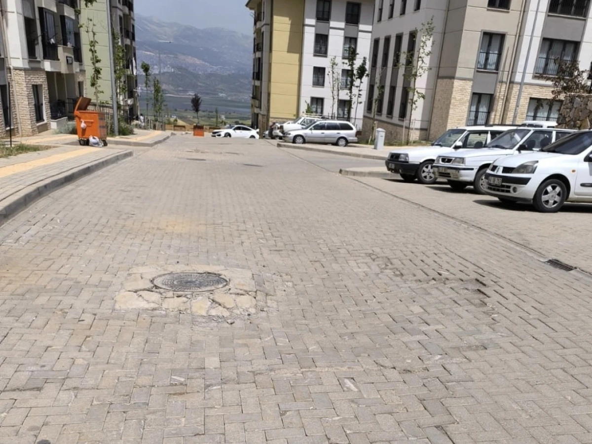 TOKİ Konutlarında Sorunlar Büyüyor: Kurtlar Mahallesi Sakinleri İsyan Etti