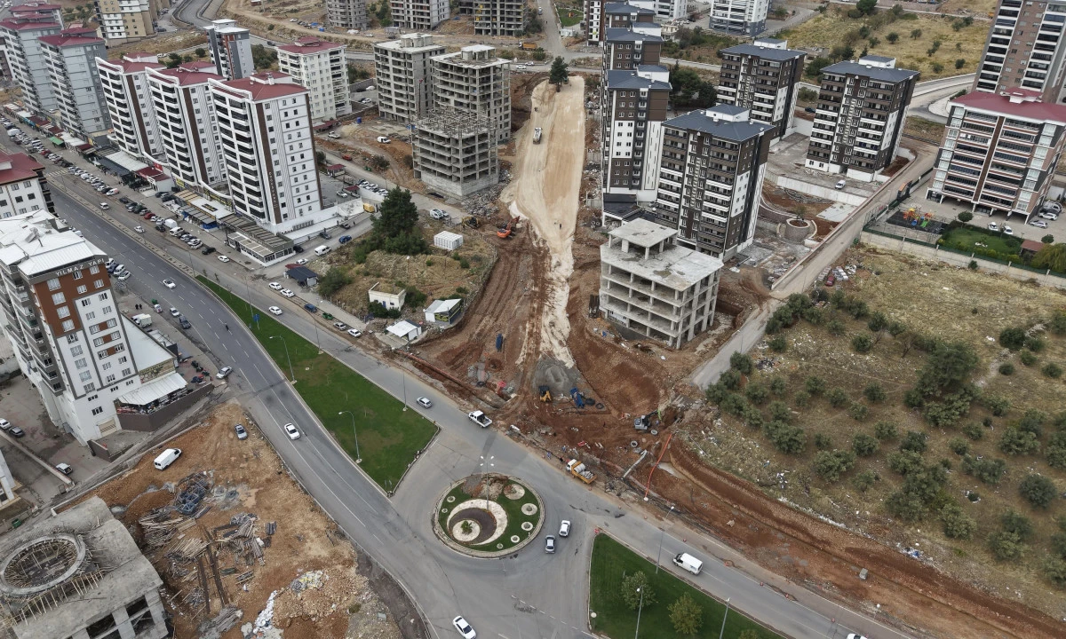 T&ouml;mek Kavşağı&rsquo;nda Trafiği Rahatlatacak Projeye Start Verildi