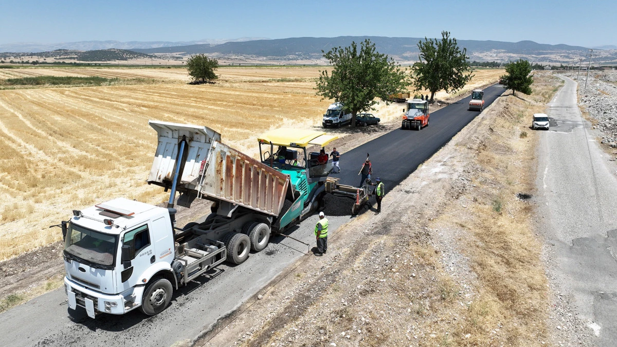 Toz Kalktı, Asfalt Geldi: Eskinarlı Yolu Artık Şehir Standartlarında
