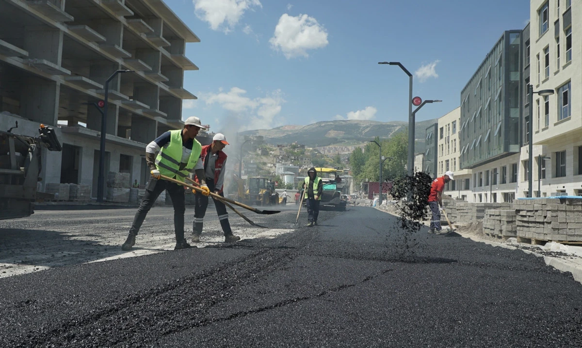 Trabzon Bulvarı ve Kentsel Tasarım Alanlarının Ulaşımı İyileştiriliyor