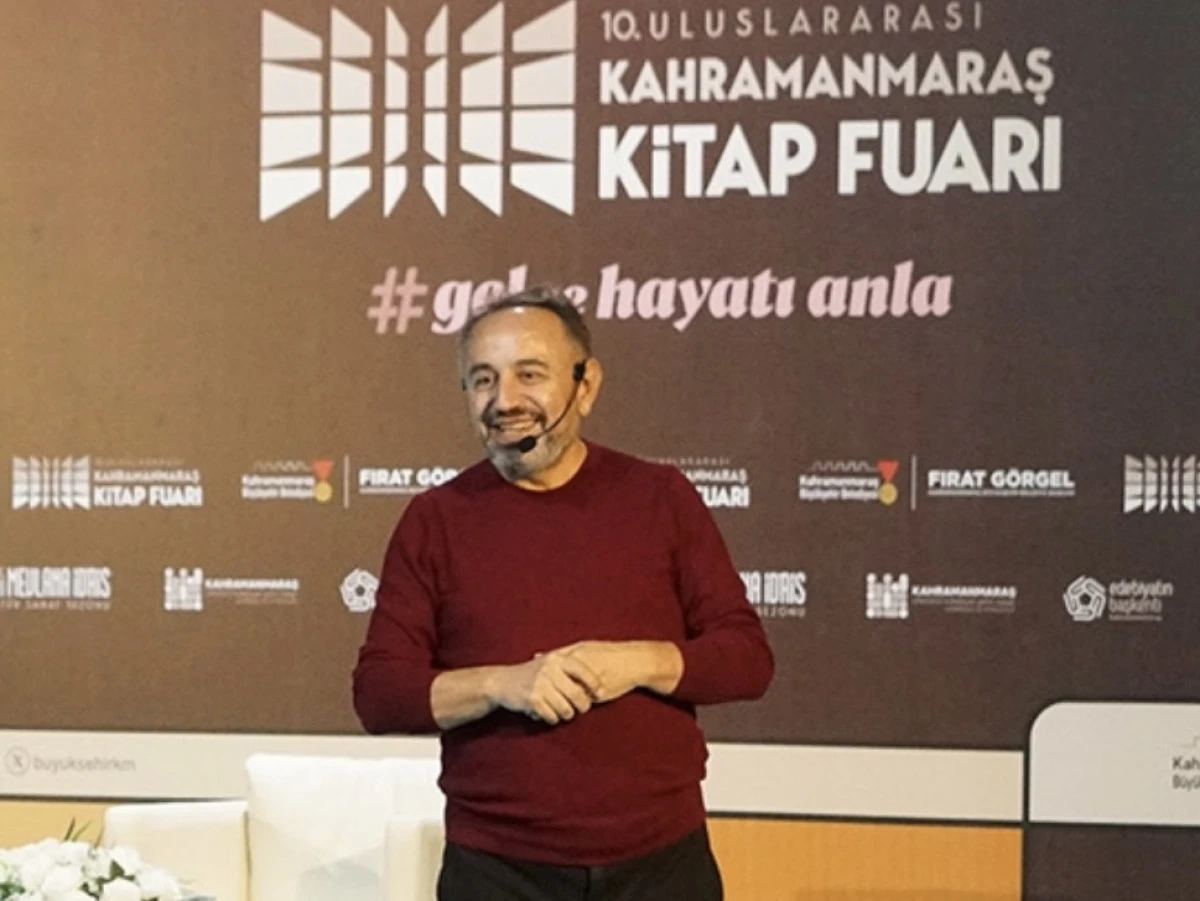 Tufan Gündüz, Kitap Fuarı’nda Tarihin Kapılarını Araladı