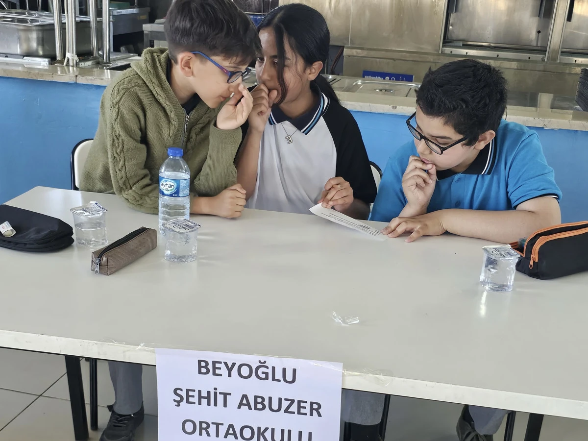 Türkoğlu’nda Din Kültürü ve Ahlak Bilgisi Yarışmasına Yoğun İlgi