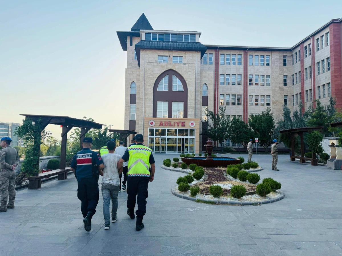Uludaz: Kız kaçırma husumeti cinayetinin  2 şüphelisi Adana’da yakalandı