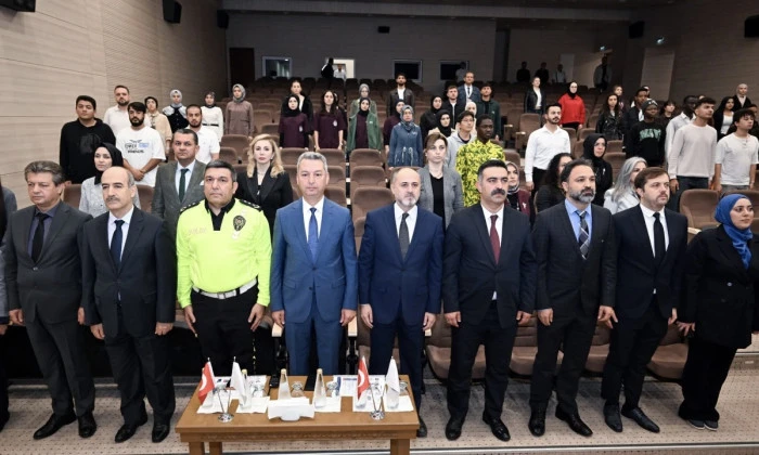 Uluslararası &ouml;ğrenciler i&ccedil;in Oryantasyon Programı d&uuml;zenlendi