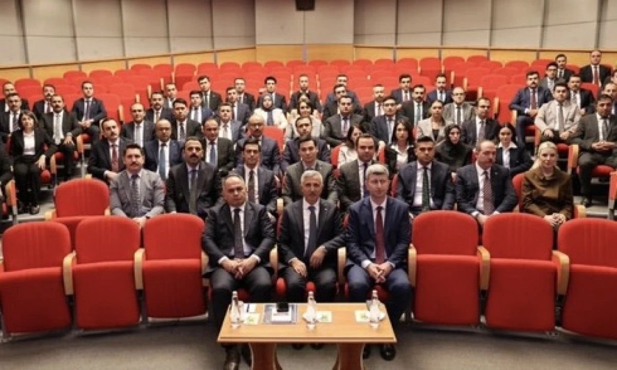 Vali Mükerrem Ünlüer, Kaymakam Adaylarıyla Deprem Tecrübelerini Paylaştı