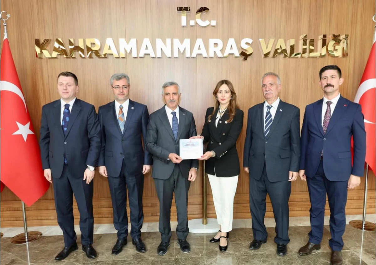 Vali Ünlüer, MHP Milletvekili Karakoç ve Heyetini Makamında Ağırladı