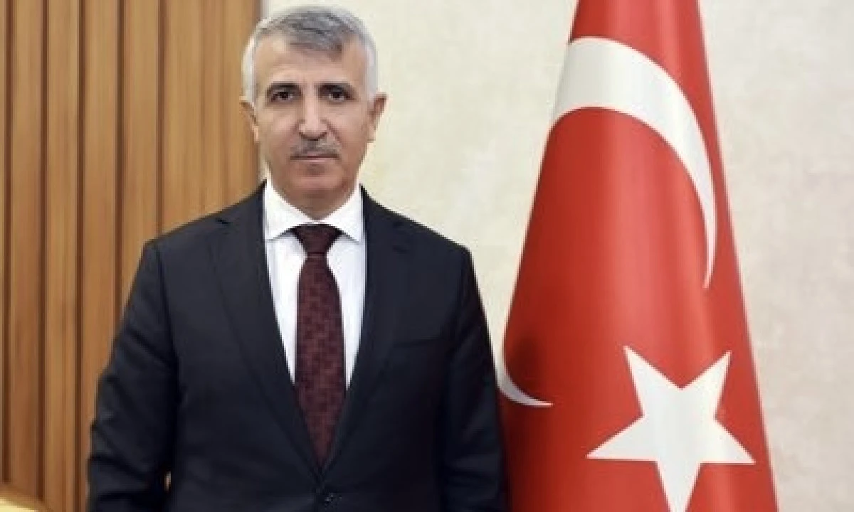 Vali Ünlüer’den 19 Mayıs Mesajı: “Bu Milletin Hikâyesini Siz Yazacaksınız”