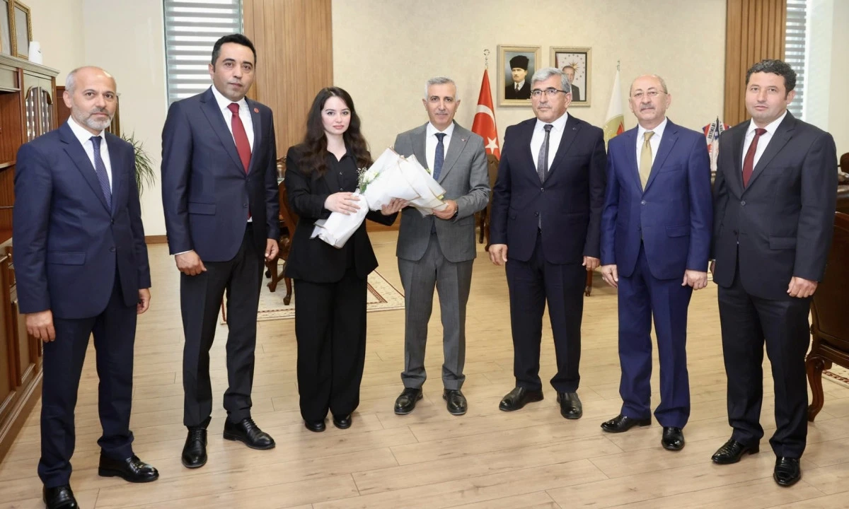 Vali &Uuml;nl&uuml;er&rsquo;den D&uuml;nya &Ccedil;evre G&uuml;n&uuml; Mesajı: &ldquo;Geleceğe Temiz Bir &Ccedil;evre Bırakmak Hepimizin Sorumluluğu&rdquo;