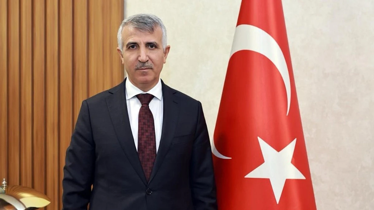 Vali &Uuml;nl&uuml;er&rsquo;in 18 Mart Şehitleri Anma G&uuml;n&uuml; ve &Ccedil;anakkale Zaferi&rsquo;nin 111. Yıl D&ouml;n&uuml;m&uuml; Mesajı