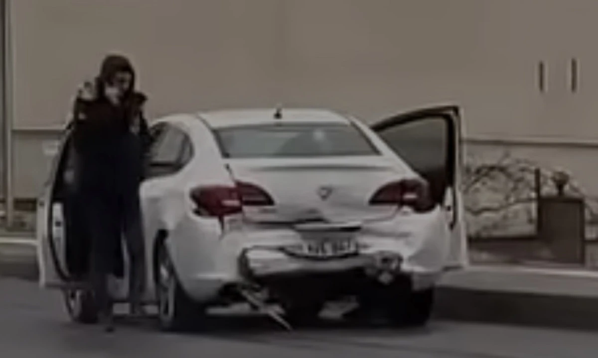 Yayaya &Ccedil;arpmamak İ&ccedil;in Yapılan Manevra Kazaya Sebeo Oldu