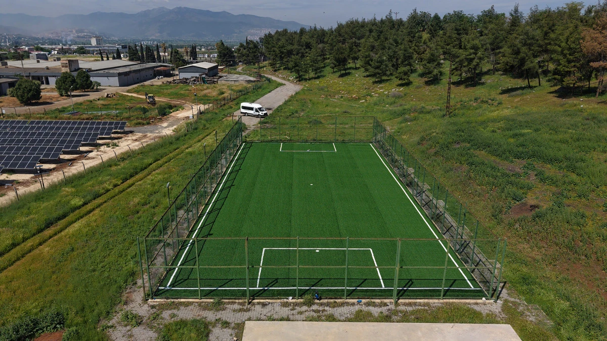 Yaza Sporla Merhaba: Büyükşehir’den Halı Sahalara Yepyeni Yüz!