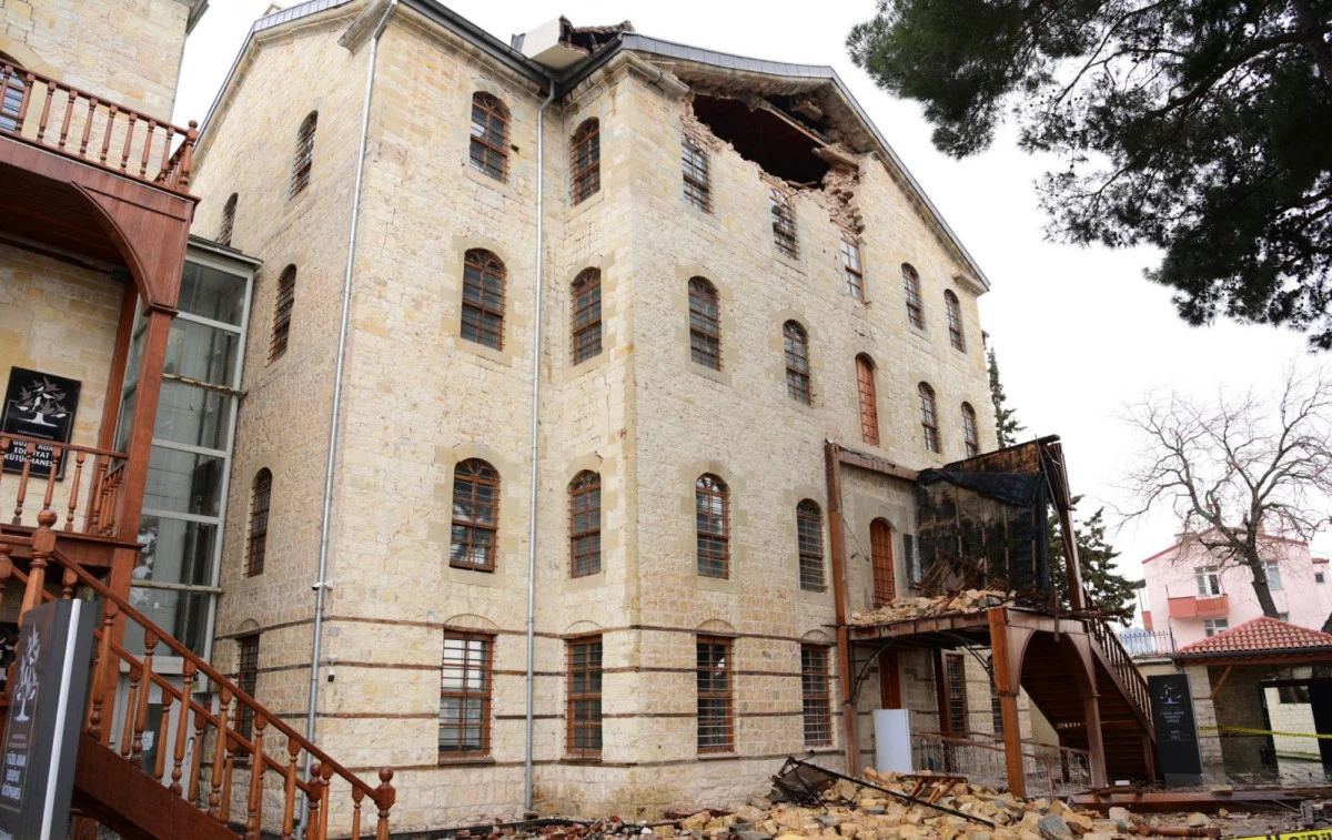 Yedi Güzel Adam Kütüphanesi: Kahramanmaraş’tan Dünyaya Açılacak Bir Edebiyat Mirası