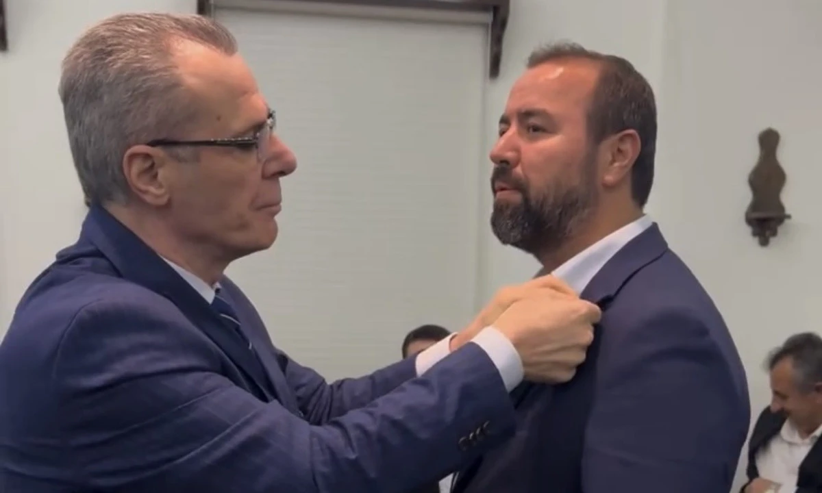 Yeniden Refah Partisi T&uuml;rkoğlu İl&ccedil;e Başkanı G&ouml;revine Başladı 