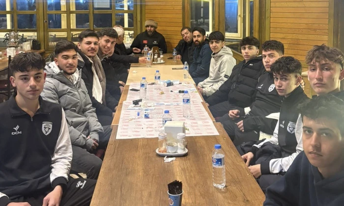 Yeşilay Spor Kul&uuml;b&uuml; sporcuları Merdan Balık&ccedil;ılık&rsquo;ta ağırlandı