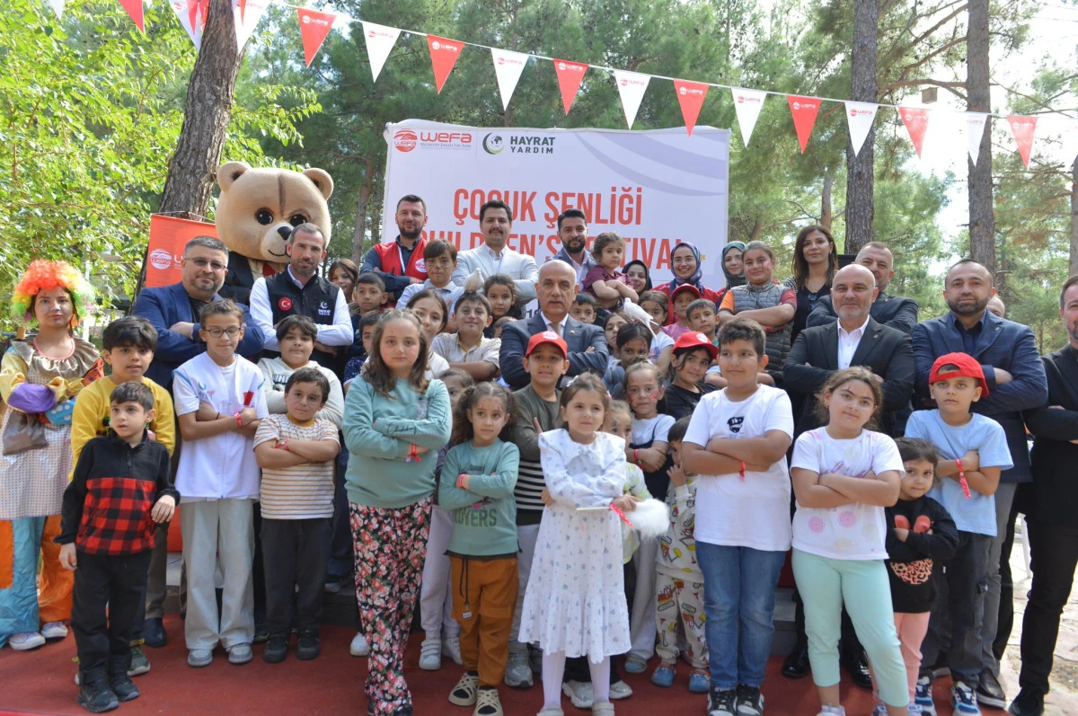 “Yetim Gülerse Dünya Güler”: AK Parti Kahramanmaraş Teşkilatından Anlamlı Etkinlik