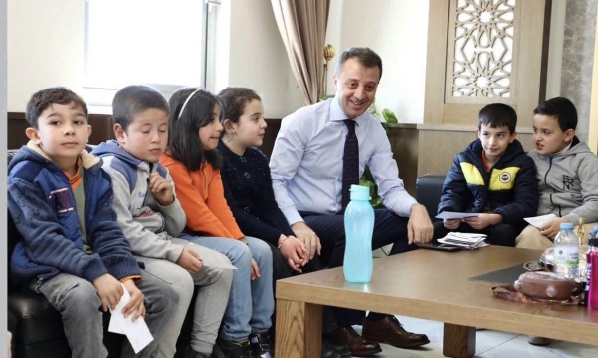 Ziya G&ouml;kalp İlkokulu &Ouml;ğrencilerinden Kaymakam Aytem&uuml;r&rsquo;e Anlamlı Ziyaret